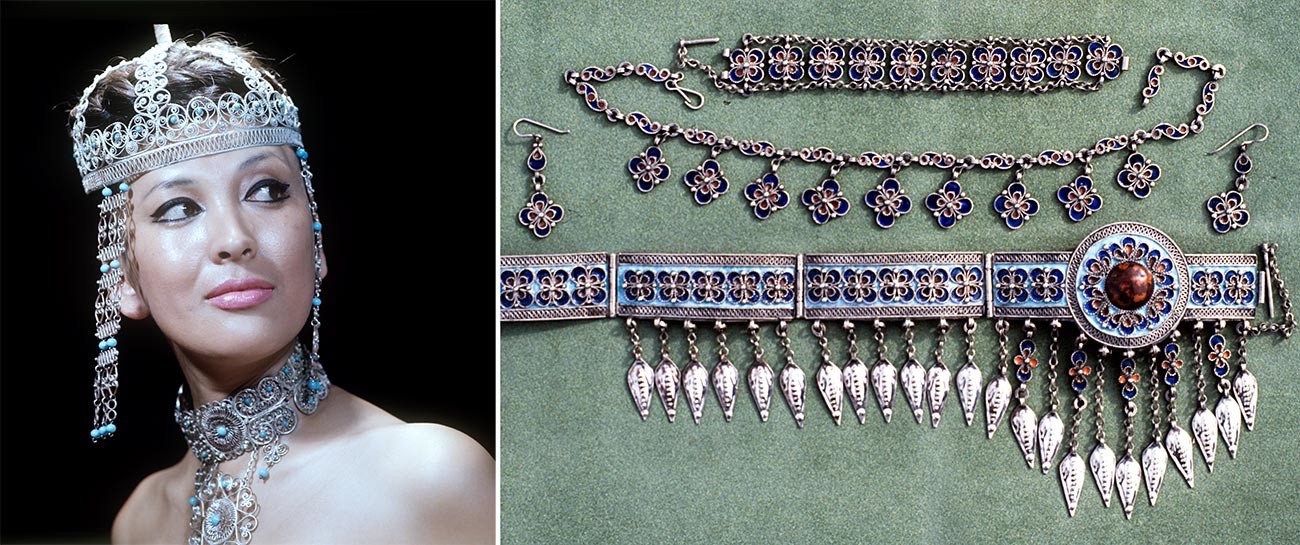 À gauche : bijoux de créateurs kazakhs. À droite : bijoux en filigrane fabriqués par des joailliers turkmènes