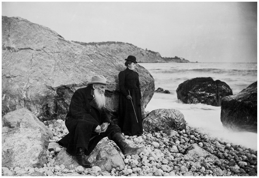 Léon Tolstoï et sa fille Alexandra en Crimée, 1901

