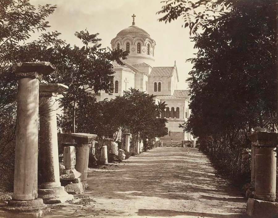 Cathédrale Saint-Vladimir dans la cité antique de Chersonèse, années 1890

