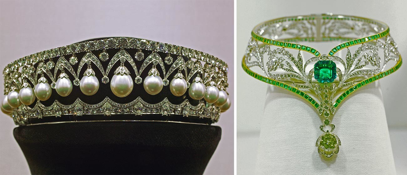 A sinistra: diadema russo, 1987, replica del diadema di perle dei Romanov. A destra: Una collana di smeraldi, 1977. Entrambi sono conservati nel Fondo dei Diamanti
