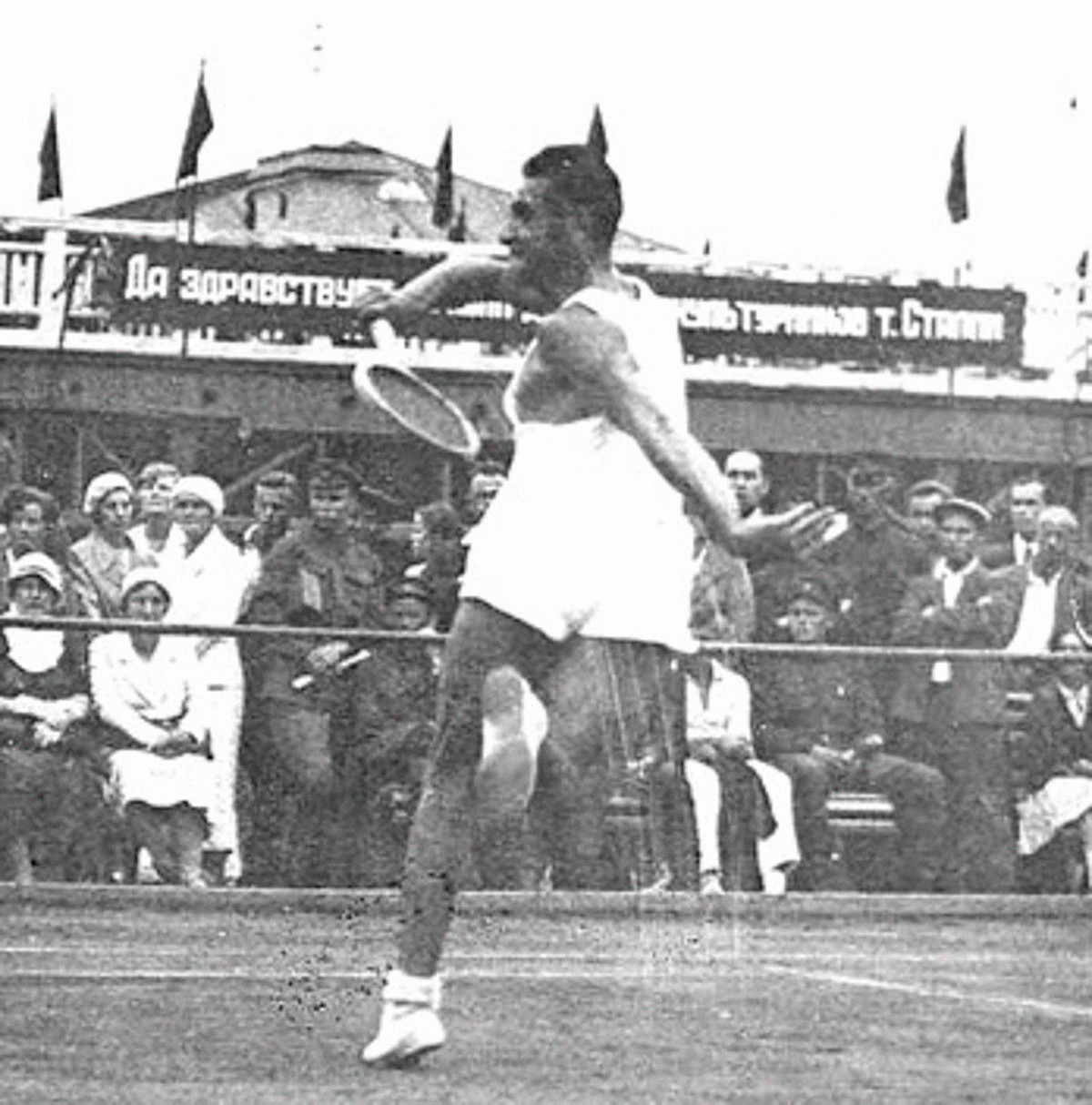 Archil Mdivani on the tennis court