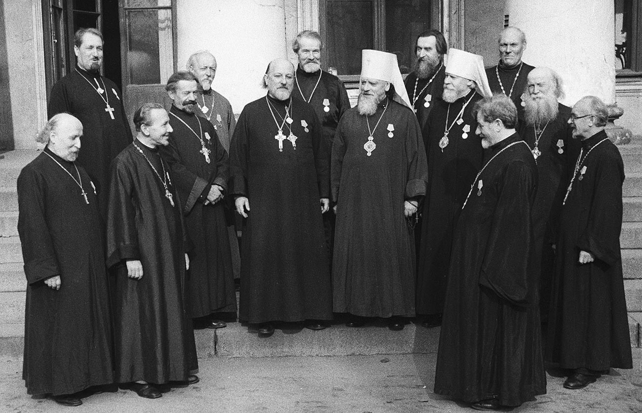 Prêtres orthodoxes le jour de la remise des médailles 