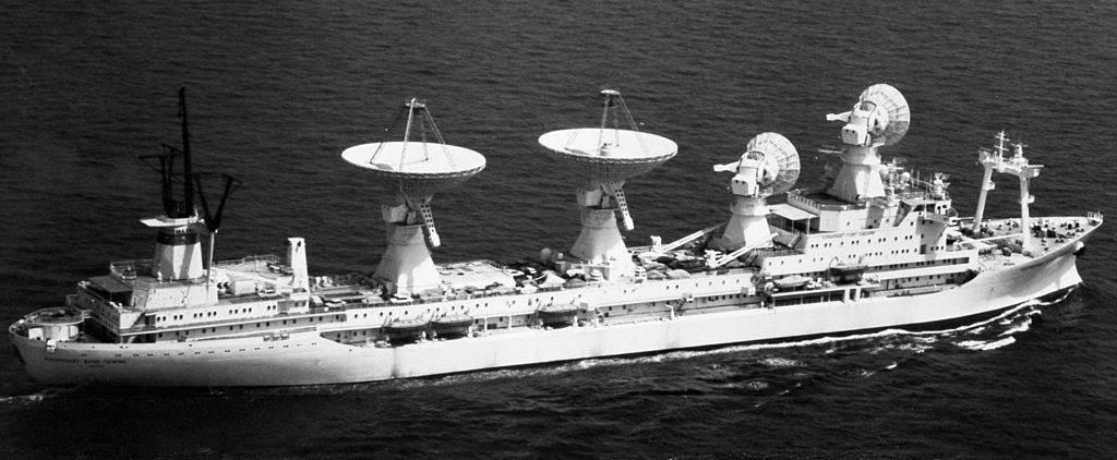 Le bâtiment d'essais et de mesures de la flotte cosmique Cosmonaute Iouri Gagarine a été mis à l’eau en 1971, devenant le plus grand navire de recherche de tous les temps.
