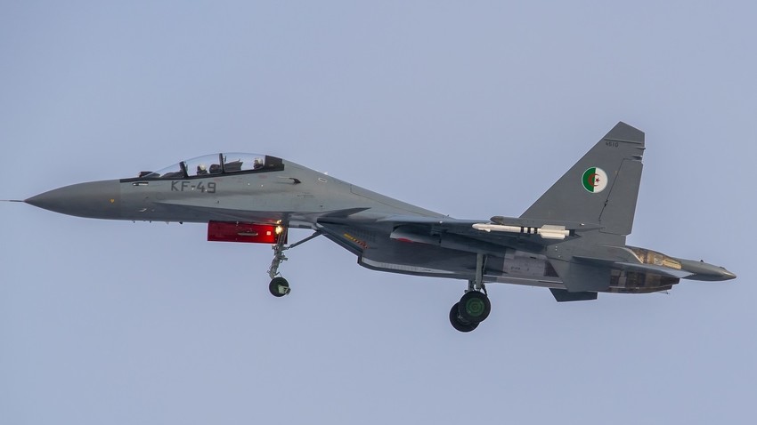 El caza Su-30MKA de Algeria.