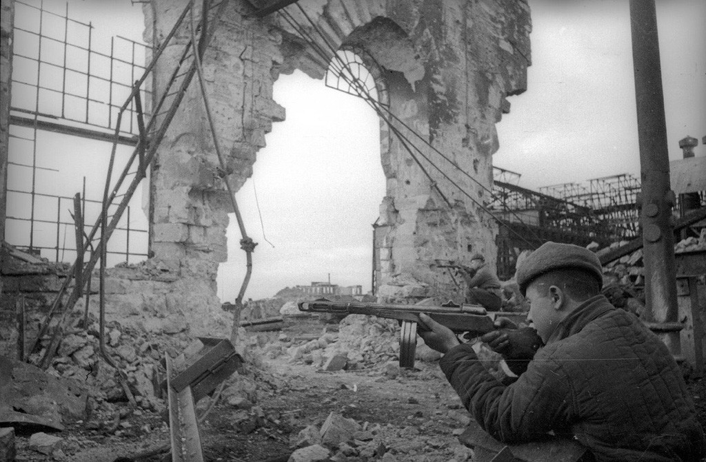 Une bataille dans la ville. Libération de Kertch, Crimée, 1944