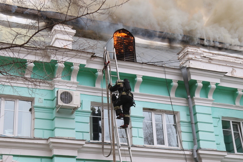Incendio en un edificio de Blagoveshchensk que alberga una clínica de cardiología
