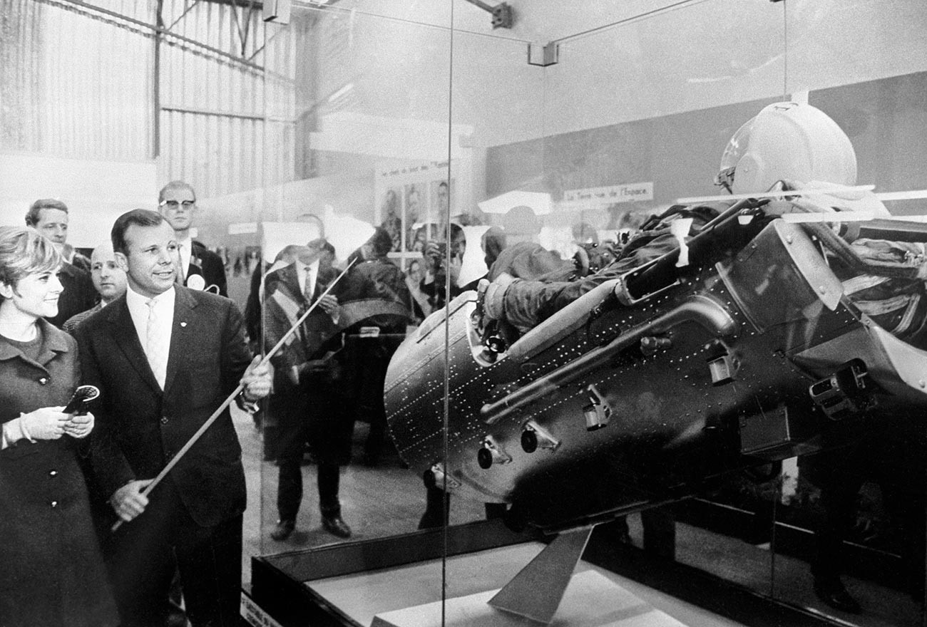 Gagarine au salon international de l'aéronautique et de l'espace, à Paris