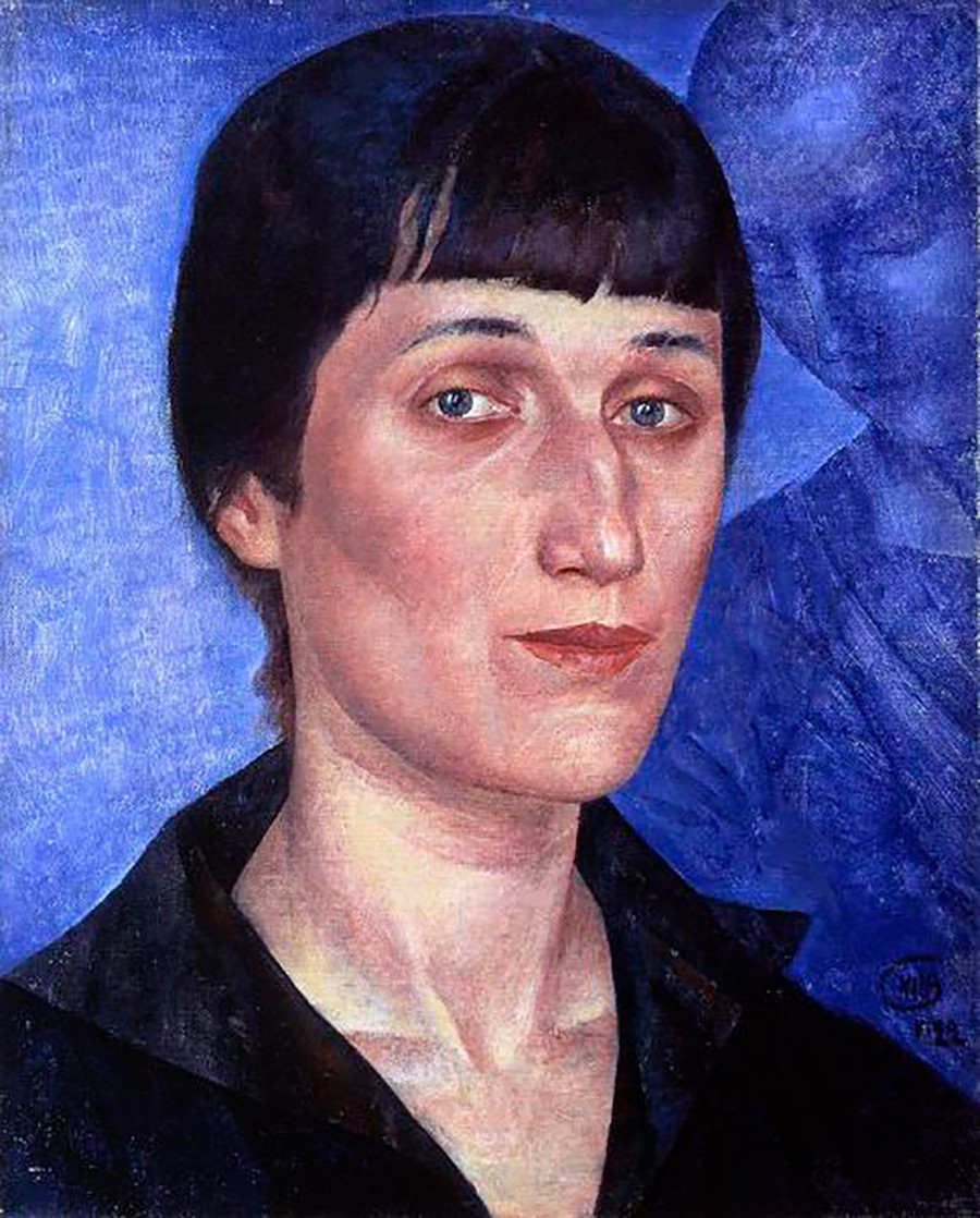 Portret Ane Ahmatove, avtor Kuzma Petrov-Vodkin.
