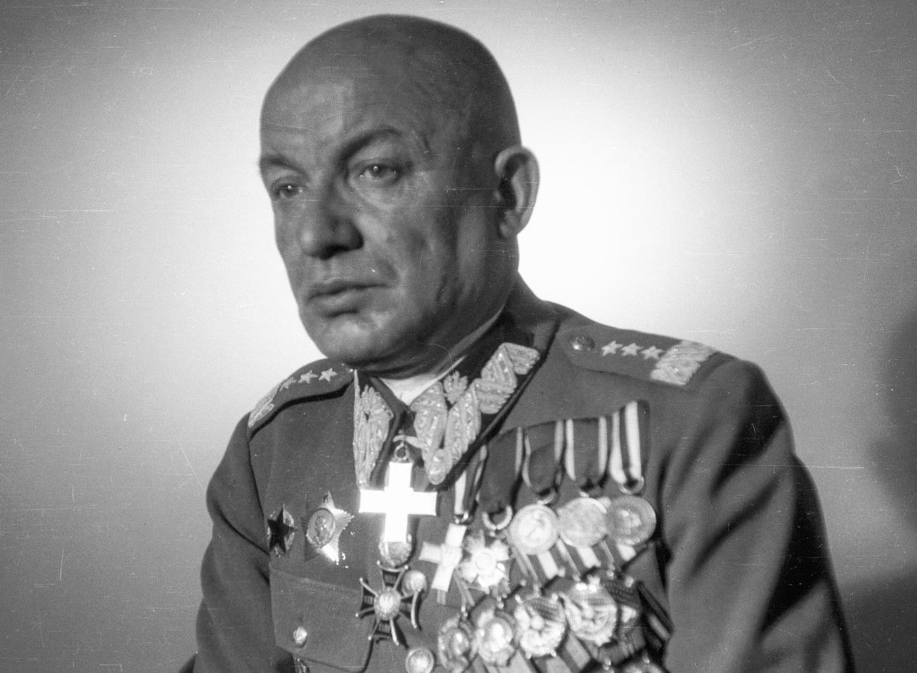 Generał Karol Świerczewski.