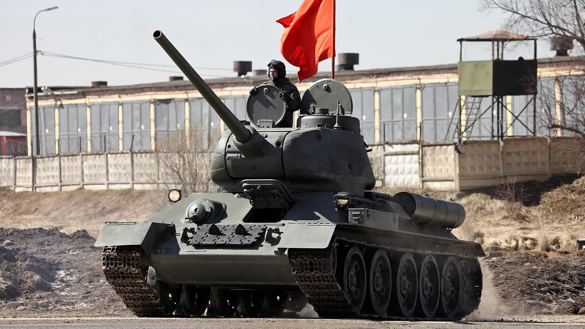 Танкът Т-34-85