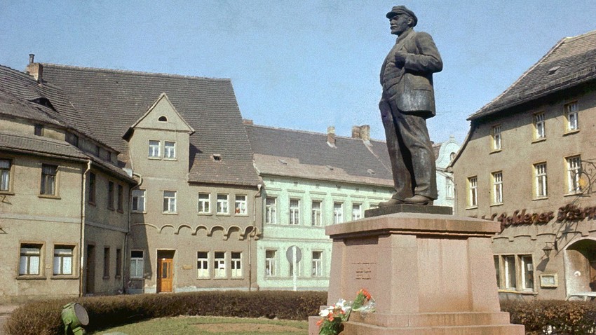 The monument in Eisleben, 1974