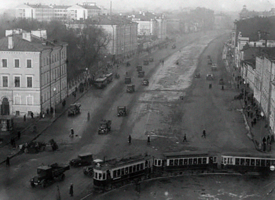 サドヴァヤ・クドリンスカヤ通り、1936〜1937年。