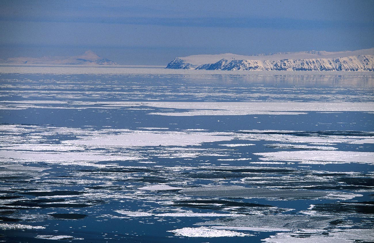 Islas Diomede en el estrecho de Bering.
