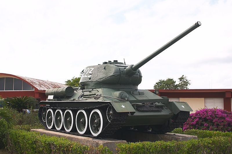 Tanque T-34 expuesto en el Museo Girón