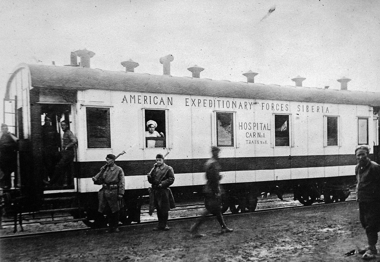 Krankenhauswagen der amerikanischen Expeditionstruppen in Chabarowsk, 1919.