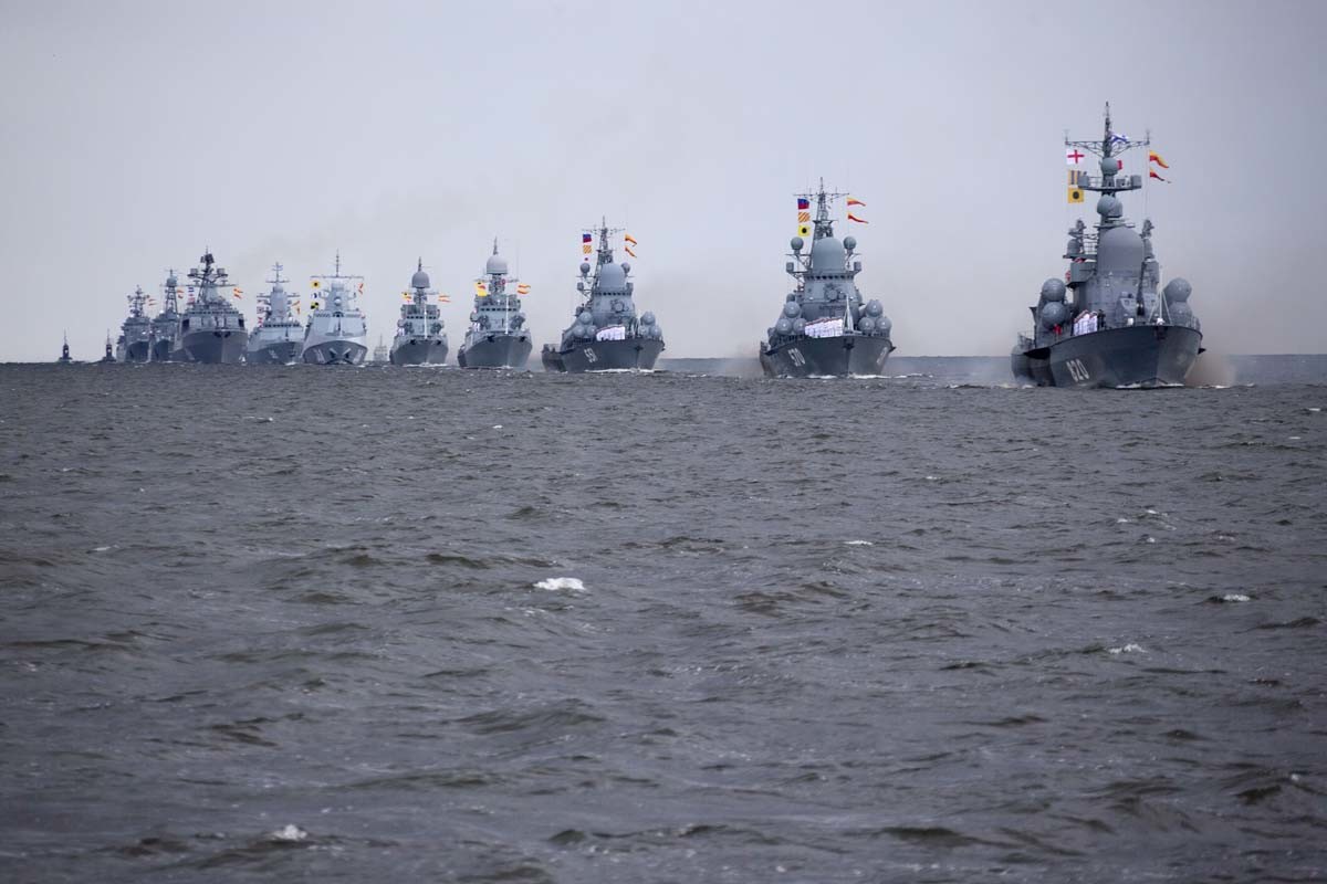 Поморска војна парада у Санкт Петербургу, генерална проба уочи Дана Ратне морнарице.