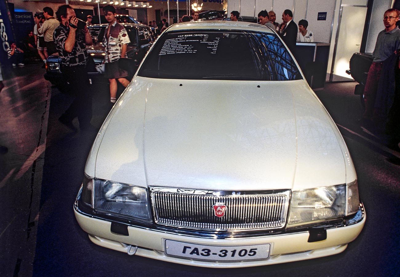 ГАЗ-3105 „Волга“ на Међународној изложби аутомобила 1996, изложбена дворана „Експоцентар“, Москва.