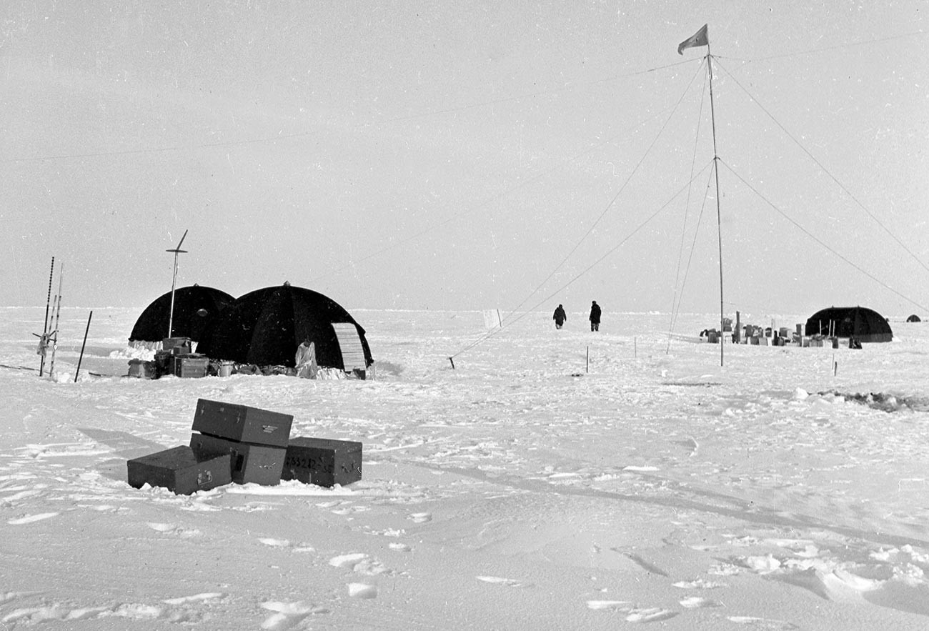 ソ連の観測ステーション「北極9号」