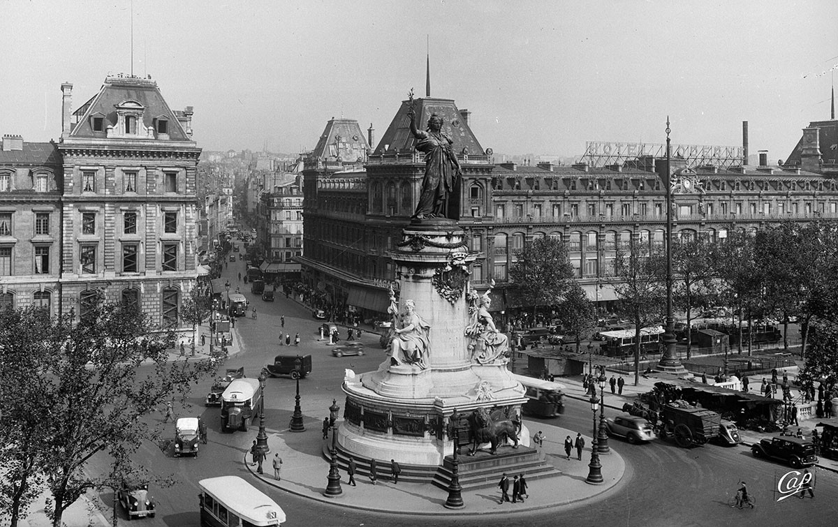 Place de la République à Paris, 1930