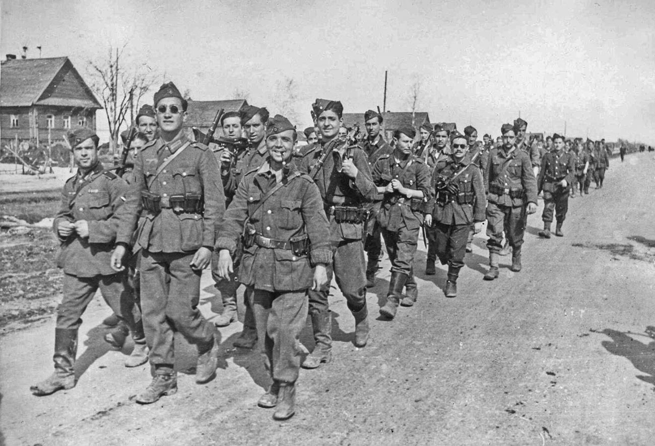 Voluntarios españoles de la División Azul en la Unión Soviética.
