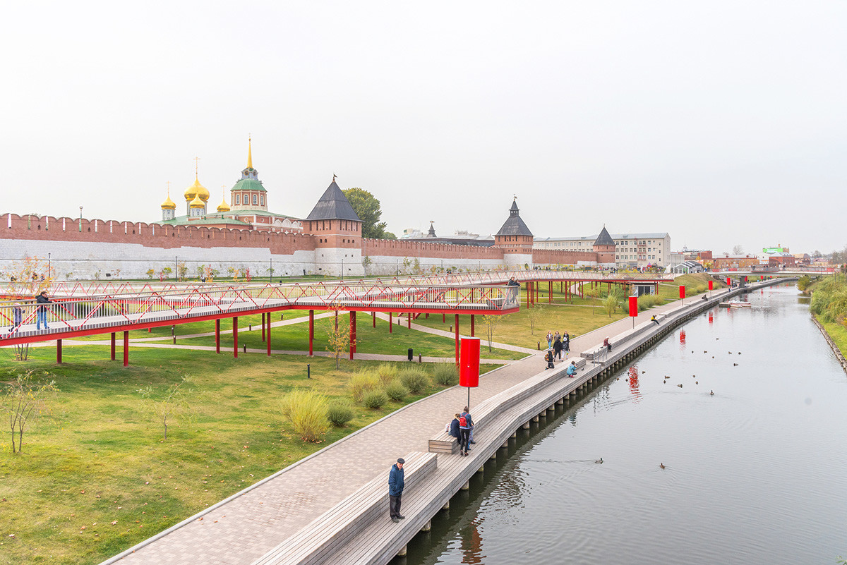 The Upa River embankment and the Tula kremlin