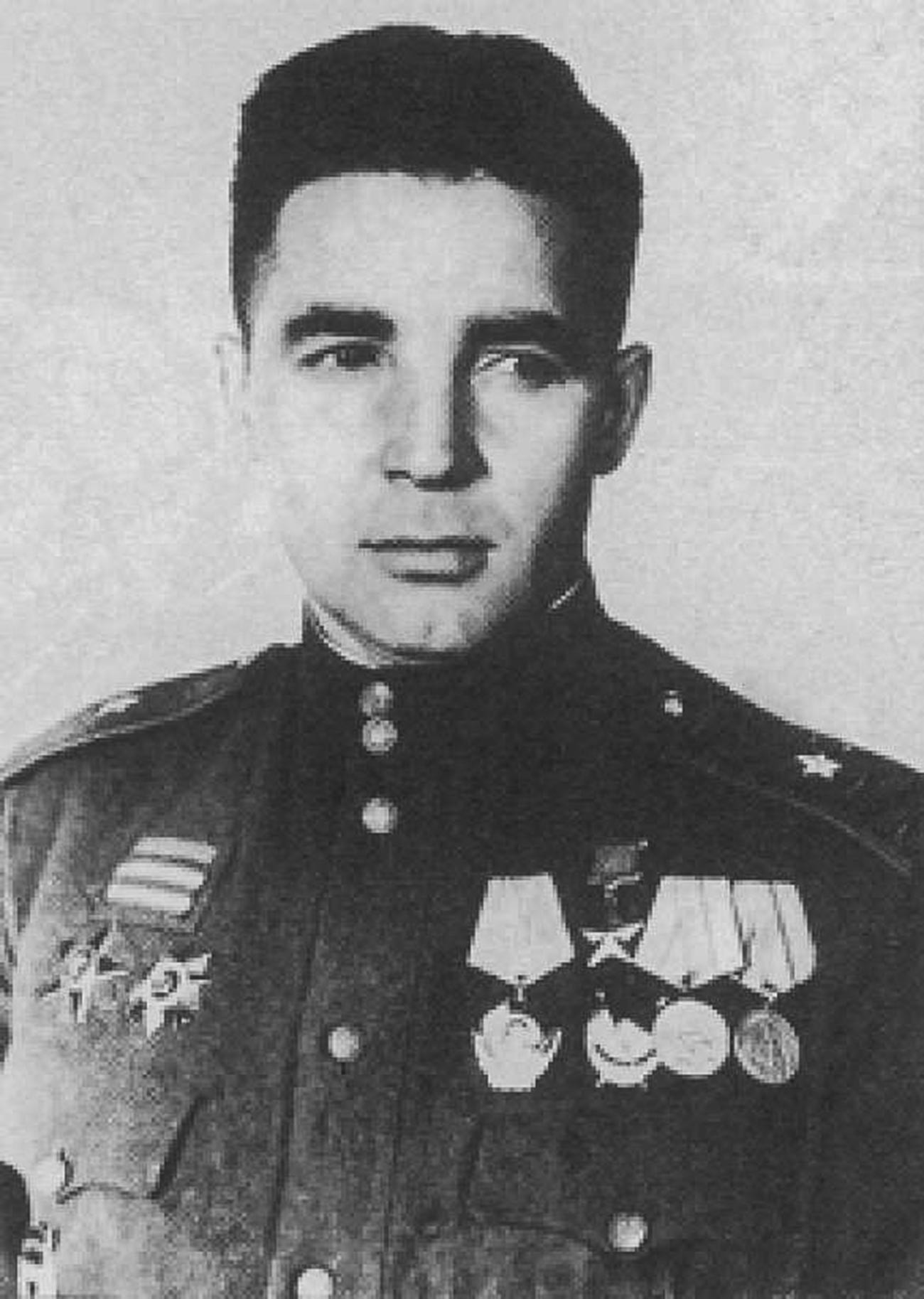 Командантот на 49 гардиска стрелачка дивизија генерал-мајор В.Ф. Маргелов.
