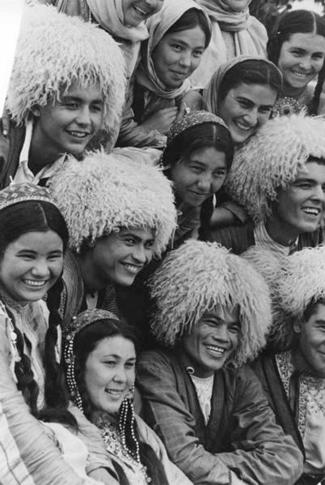 Jóvenes turcomanos; 1977.