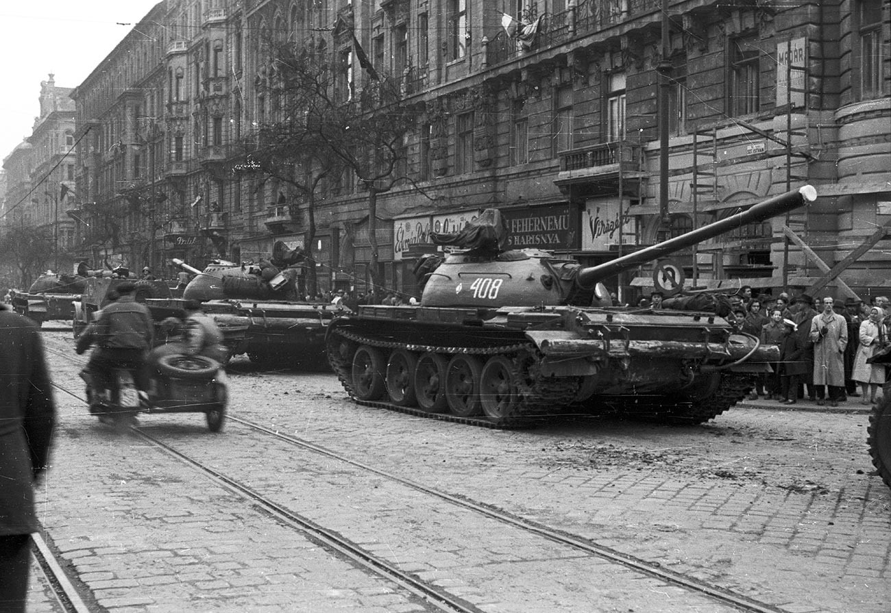 Совјетски тенкови у Будимпешти, 31. октобар, 1956. 