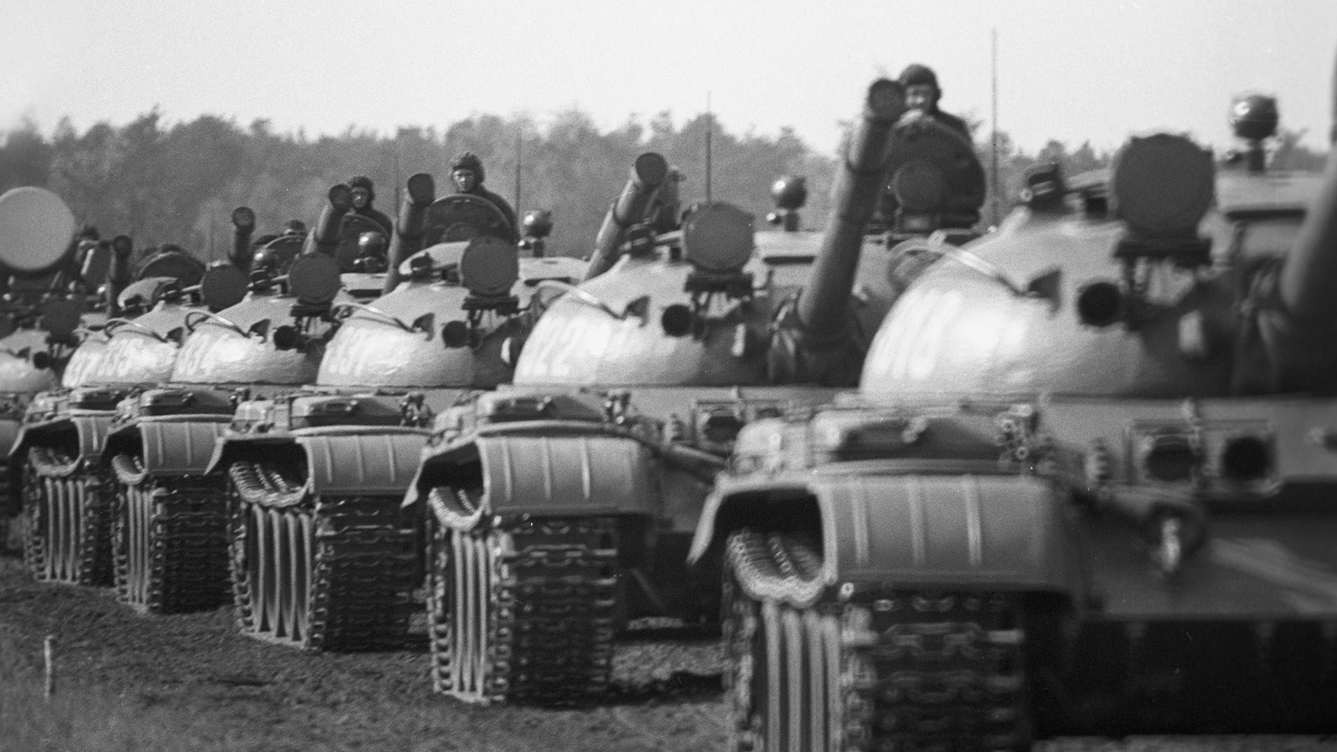 Sovjetski tenkovi tijekom vježbi 