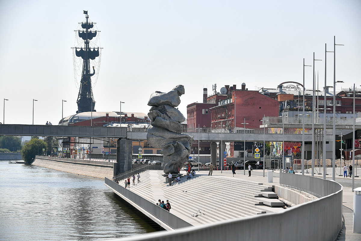 The 98-meter-high (322 ft) Peter the Great statue is on the background