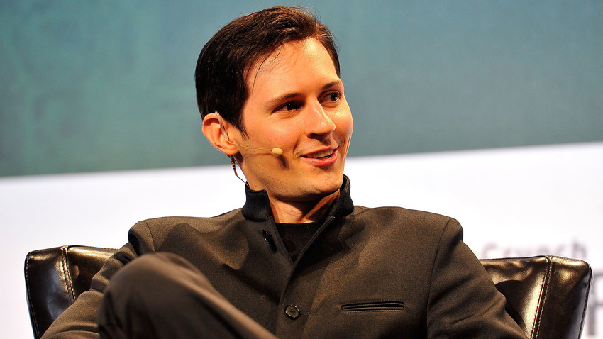 Pavel Durov, generalni direktor i osnivač Telegrama, za govornicom prvog dana konferencije TechCrunch Disrupt SF 2015, 21. rujna 2015. San Francisco, Kalifornija. 
