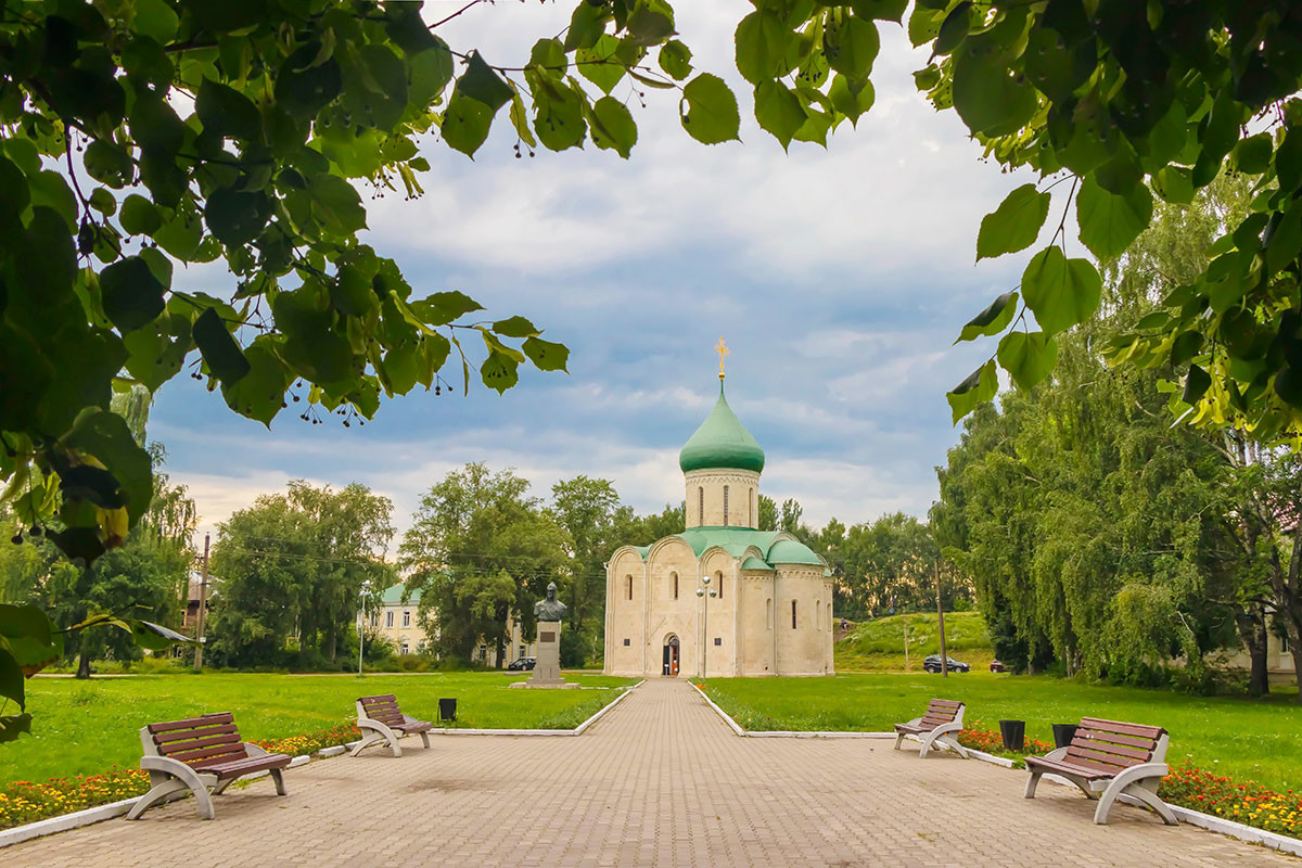La tradicional catedral de la Transfiguración de Pereslavl-Zalesski