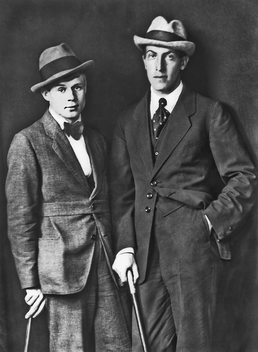 Sergei Jessenin und Anatoli Marienhof, 1923