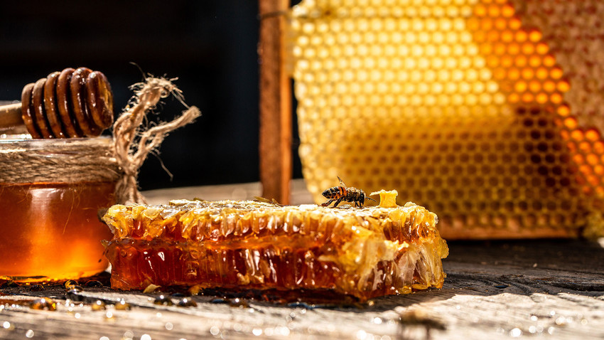 А вы когда-нибудь пробовали мед с оленьими рогами? 