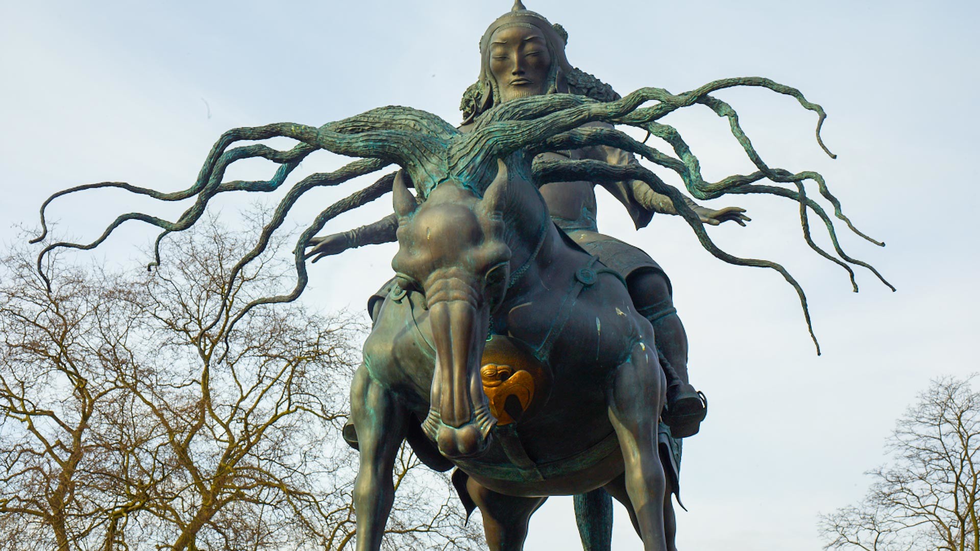 Patung Jenghis Khan buatan Dashi Namdakov dipajang di Hyde Park London selama dua tahun.