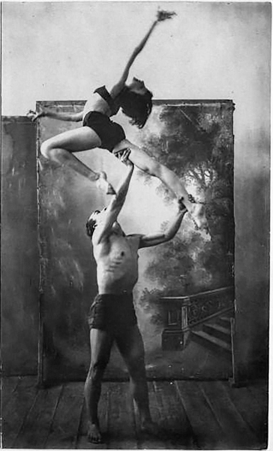 アヴァンギャルド的なバレエ変革の試み「動きの芸術」