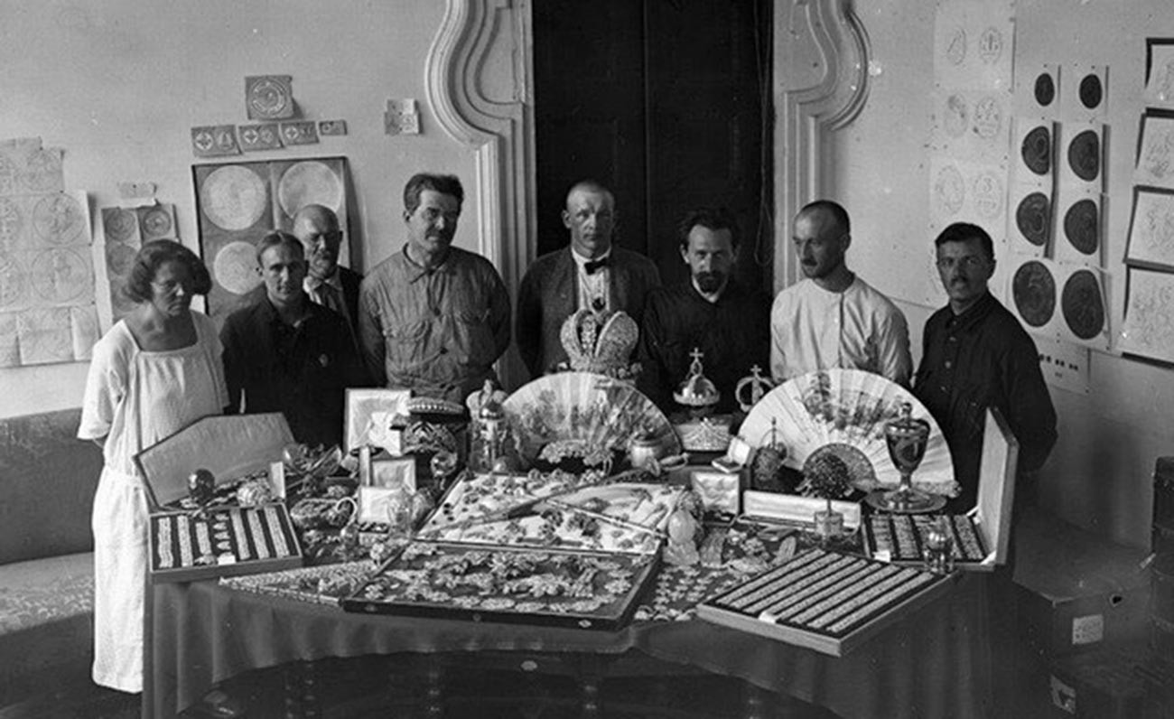 Employees of the State Administration for Precious Metals and Stones (Gokhran) with jewels of the Russian crown. Moscow. 1923