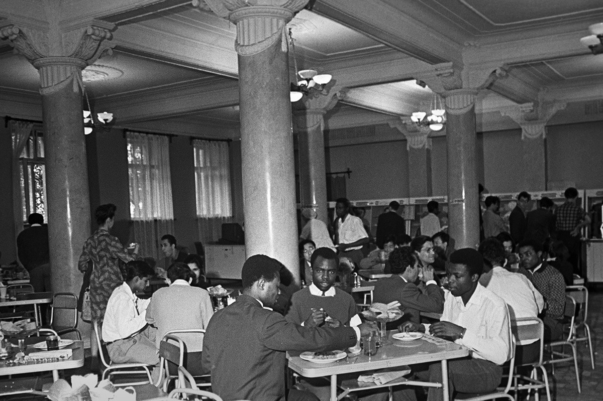 Interior da Universidade Patrice Lumumba