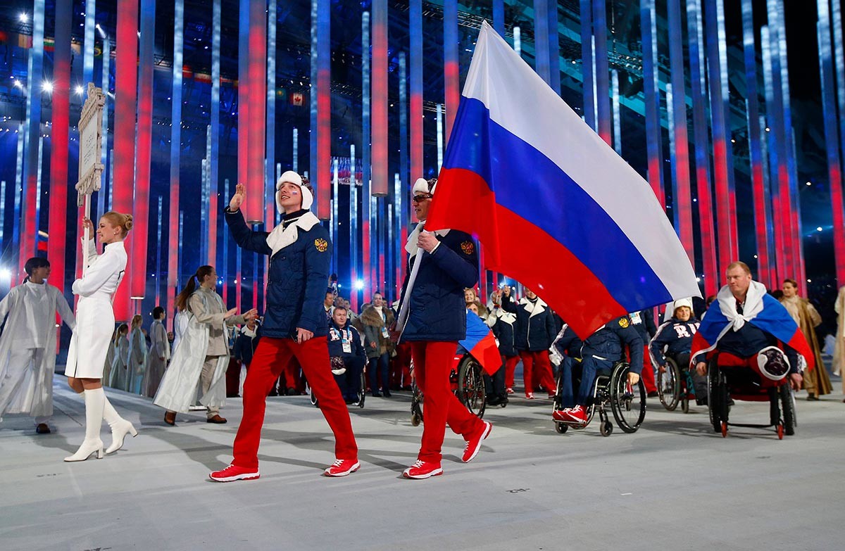 Équipe russe lors de la cérémonie d'ouverture des Jeux paralympiques de 2014