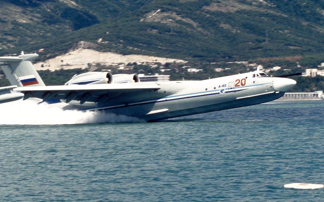 A-40 amphibious aircraft's take-off from the water.