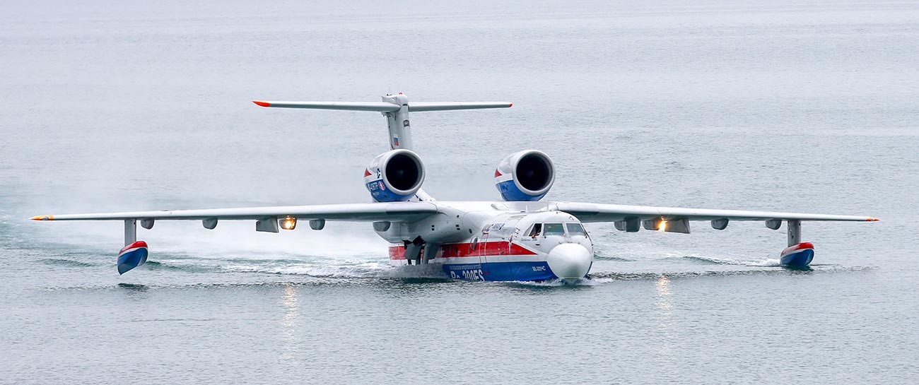Руски авион-амтфибија Бе-200 ЧС Тангарошког авијацијског научно-техничког комплекса „Беријев“.