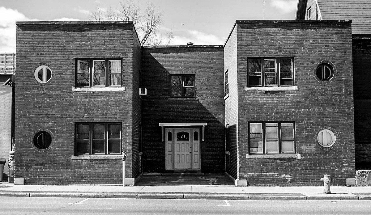 Apartemen di Jalan Somerset di Ottawa, Kanada, yang dihuni oleh mata-mata Soviet Igor Gouzenko pada tahun 1945.