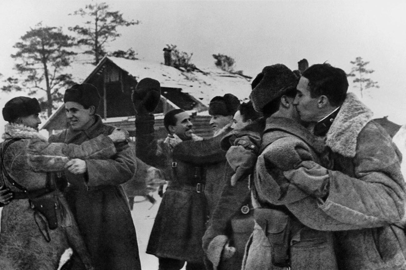 Ruptura del asedio a Leningrado.
