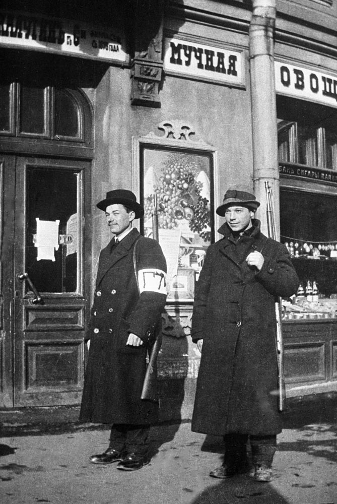 Petugas polisi kota di Sankt Peterburg. 2 April 1917.