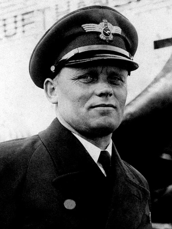 Hitlerjev osebni pilot Hans Baur