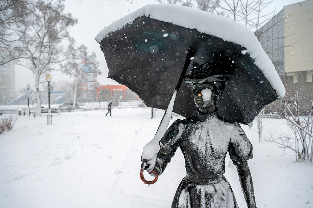 Snowfall in Yuzhno-Sakhalinsk