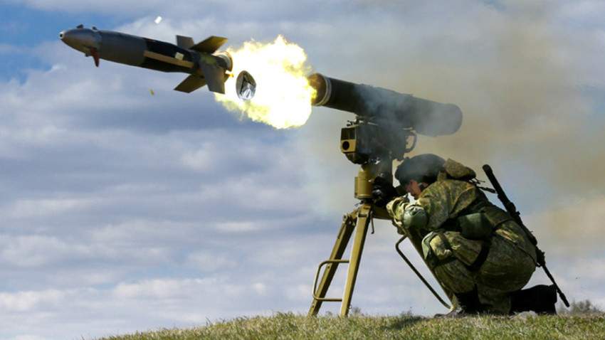 Руски противтенковски ракетен систем „Корнет“ во акција.

