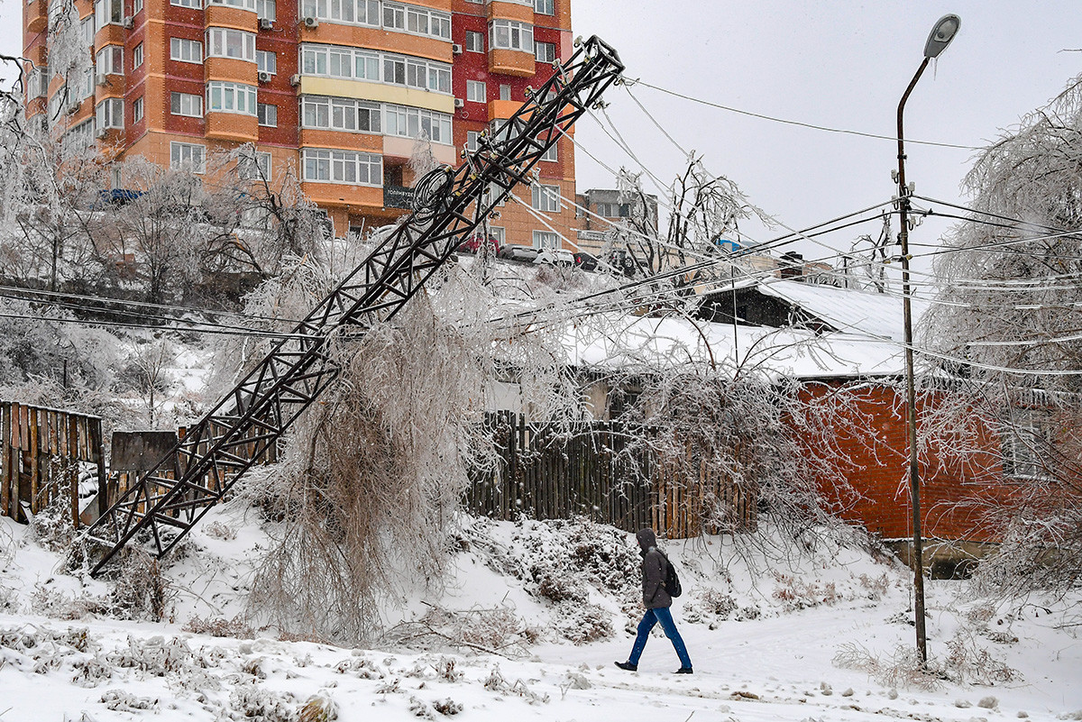 Bencana musim dingin di Vladivostok.