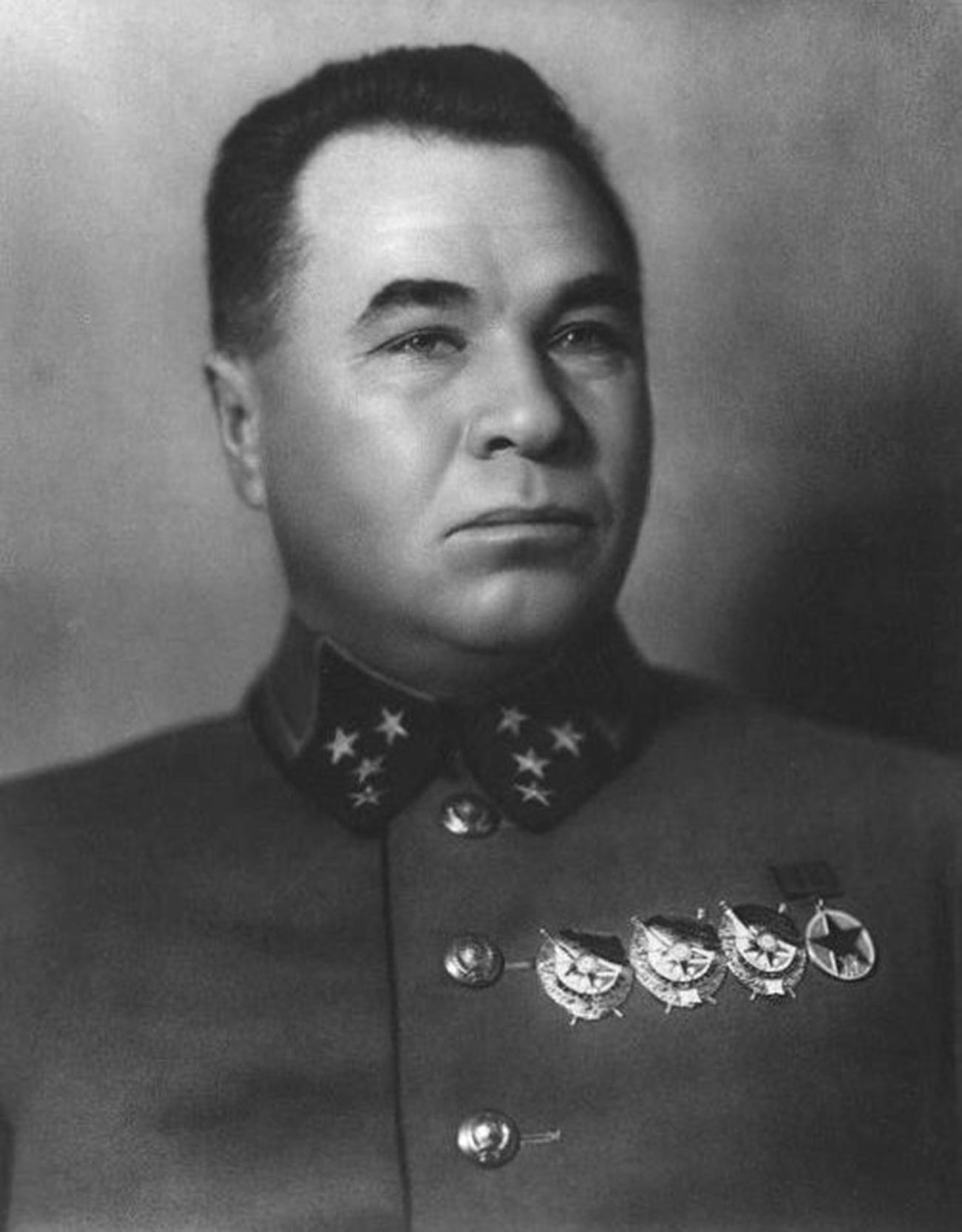 Sovjetski general Josif Rodionovič Apanasenko
