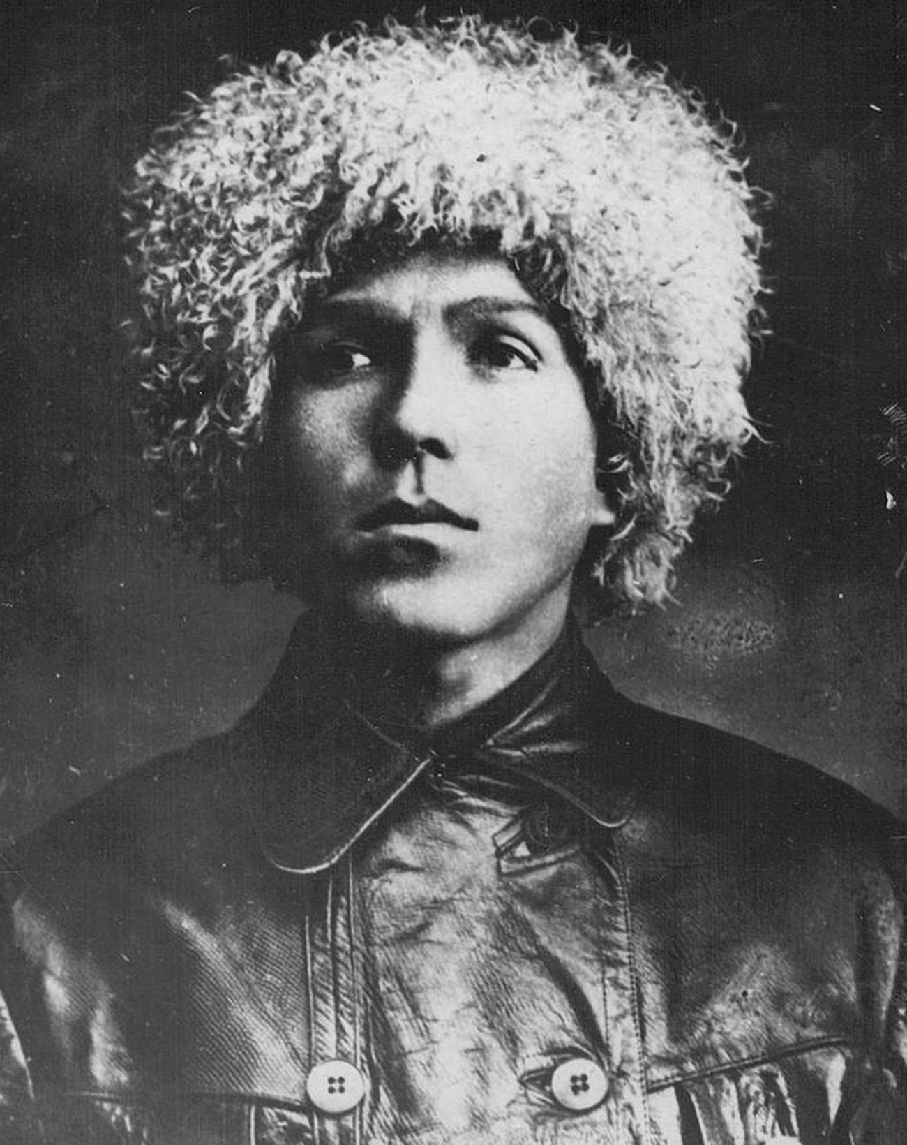 Foto von Nikolai Kuznetsow, aufgenommen 1930, bevor er zur Arbeit in Kudymkar aufbrach.